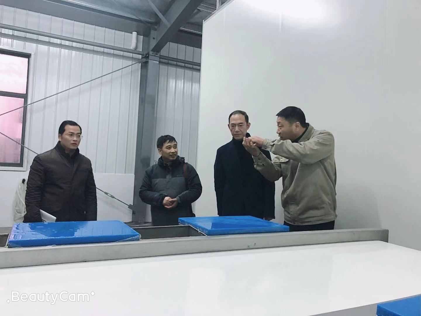 1577435733944644.jpg 7a6a8b5854a577f3111f057f2e78a3c.jpg