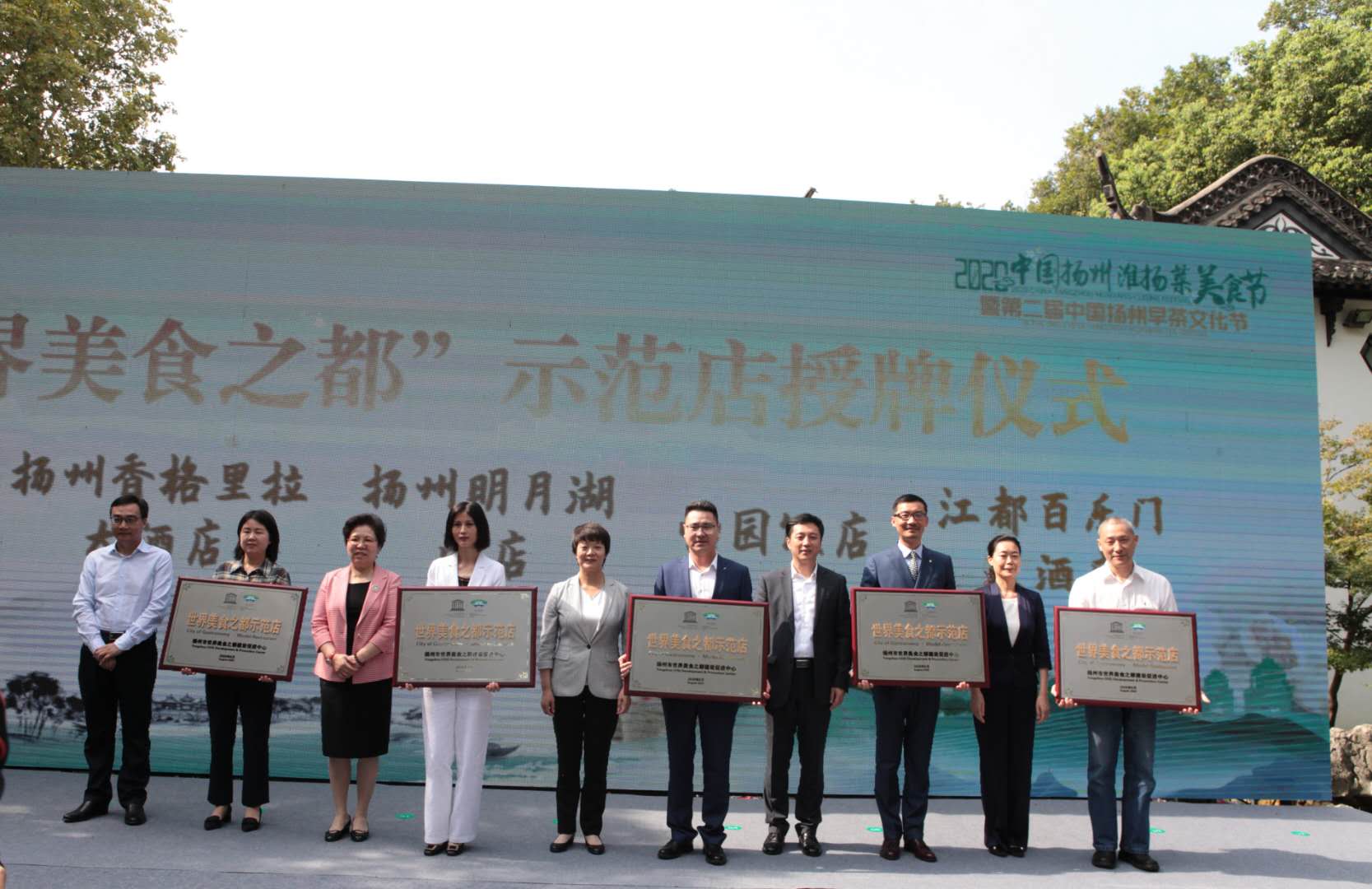 1601278960162133.jpg 1c43d83df105396fba22d54680f3999.jpg