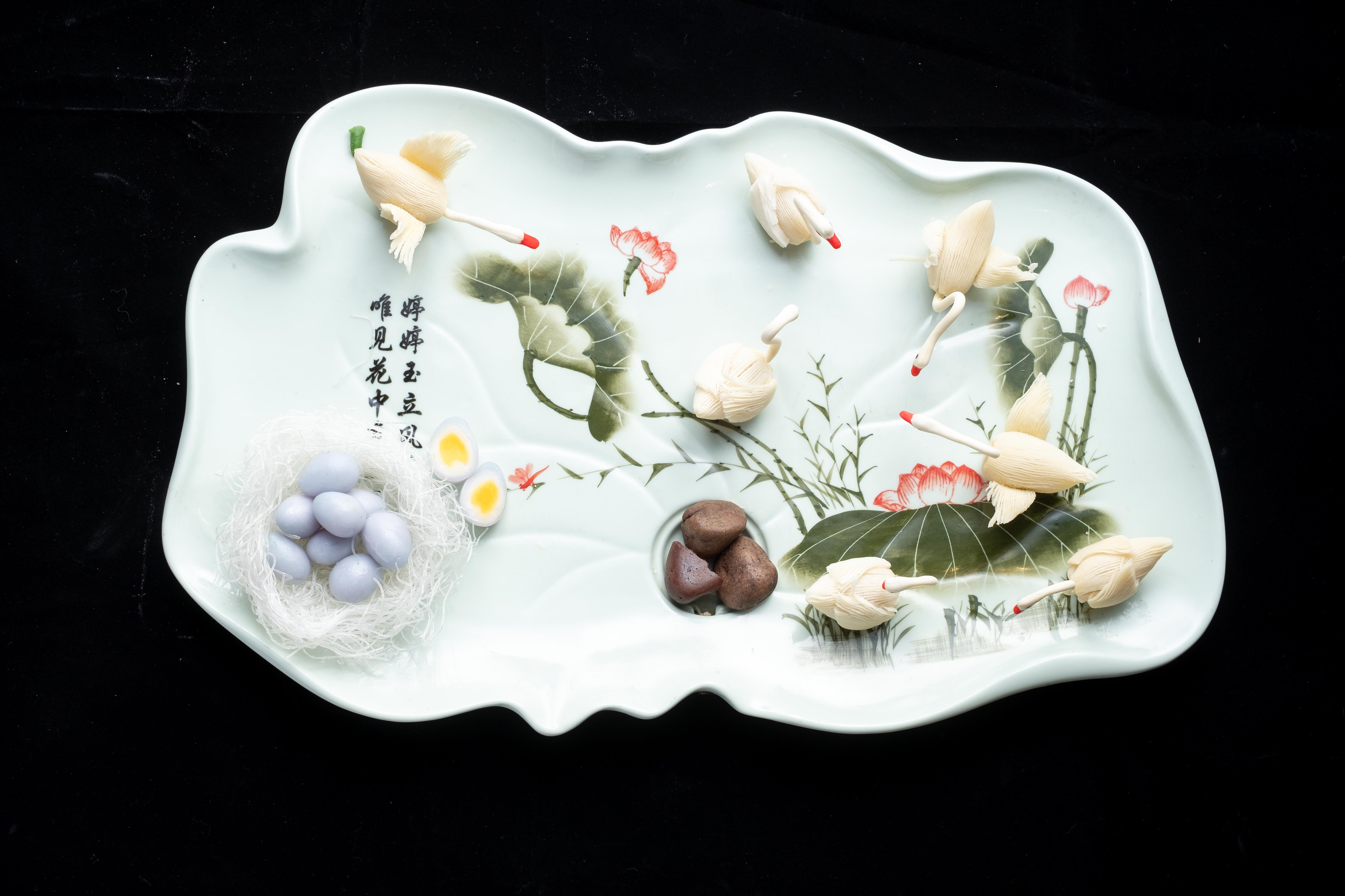 1607075952490970.jpg 彭亞飛-天鵝酥.jpg