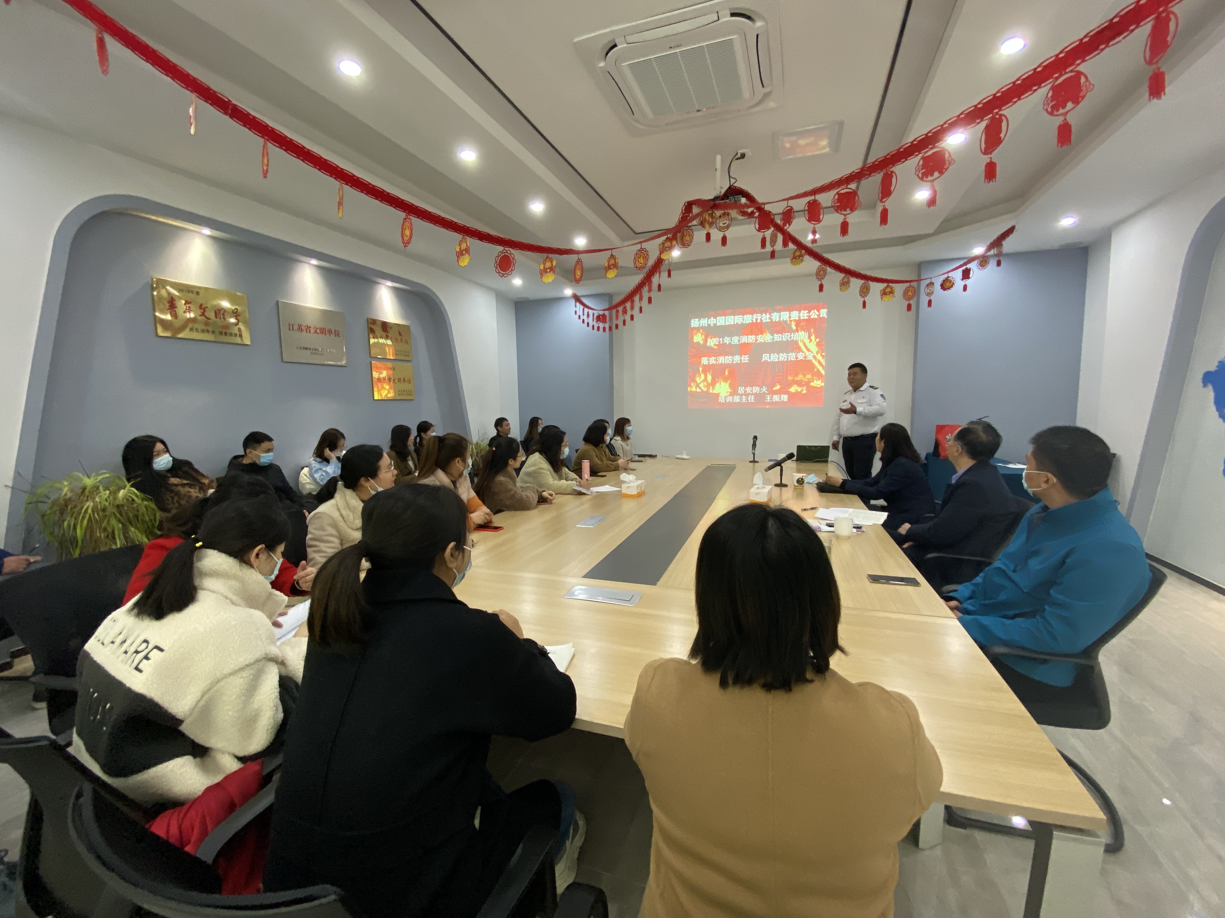 1636964469130794.jpg 9757251E777F36428A6E3EC90D74AAB4.jpg