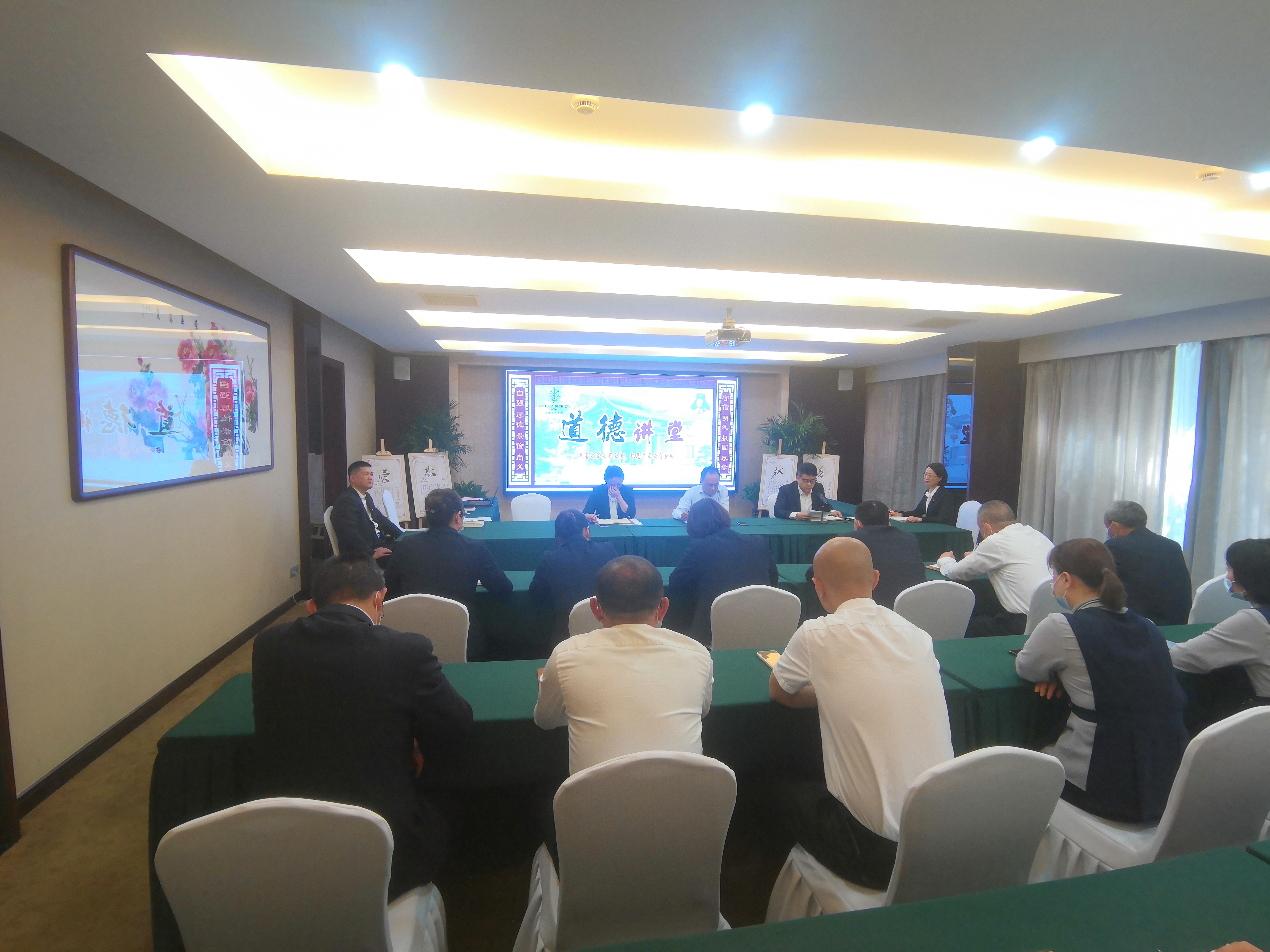 1649927716989310.jpg 3a85e3ceb5a6ceb9c505ee71cae6f6b.jpg