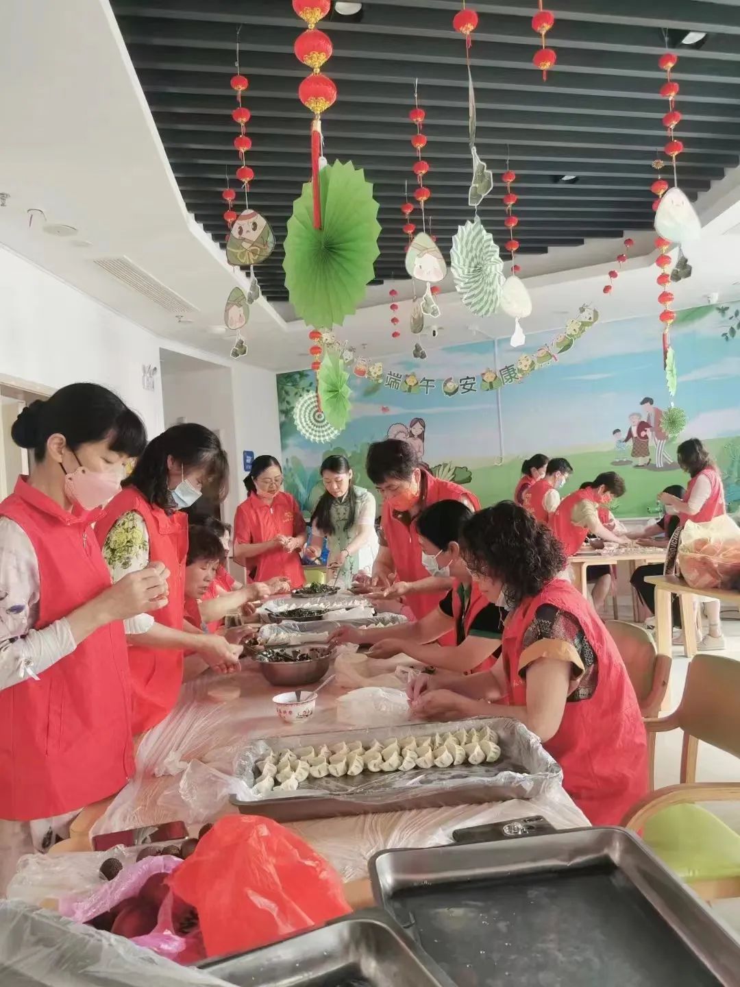 1655881596184422.jpg 包餃子.jpg