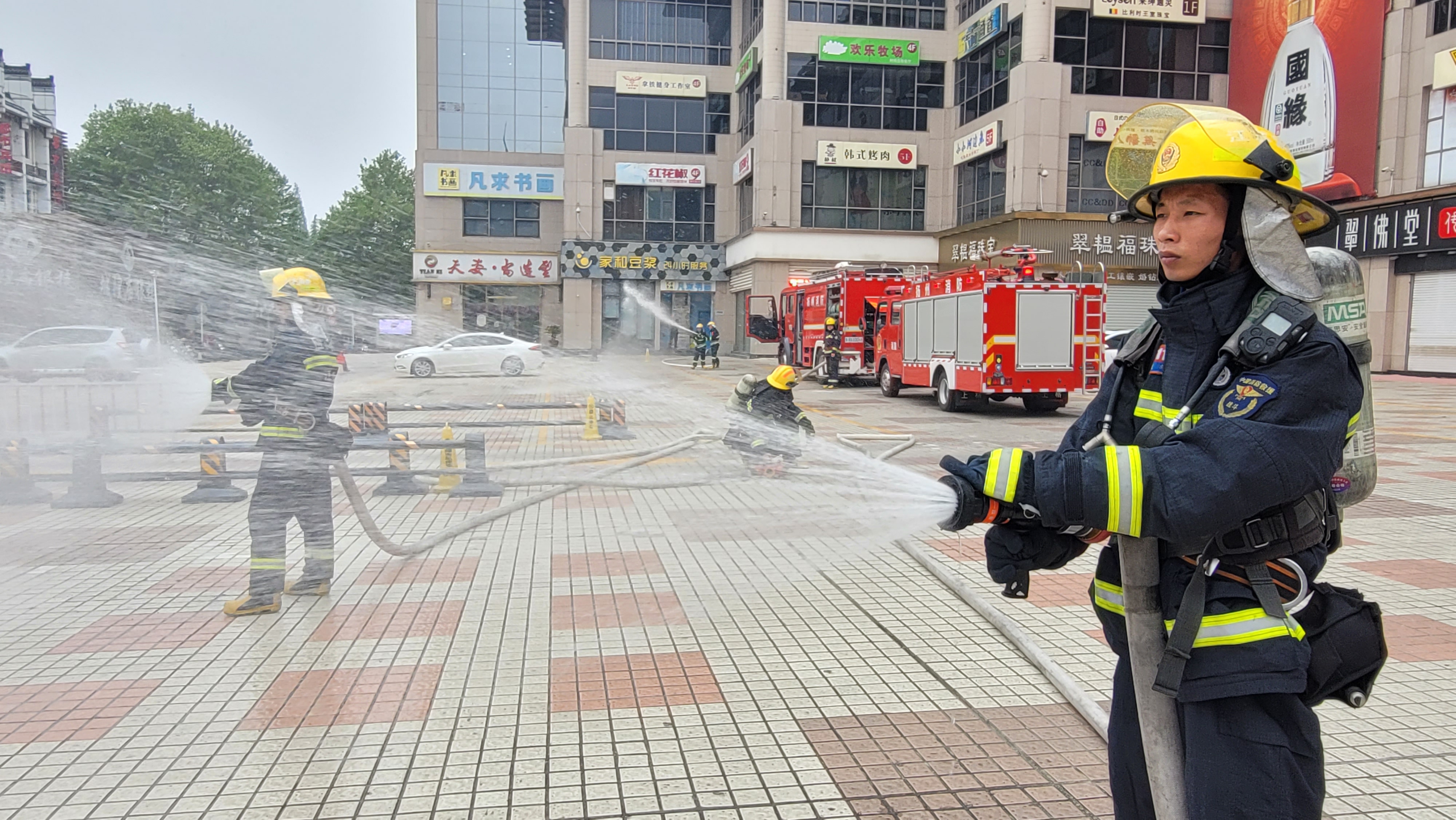 1681956279924479.jpg b4c7b227f201f1ef442df2508b39d03.jpg