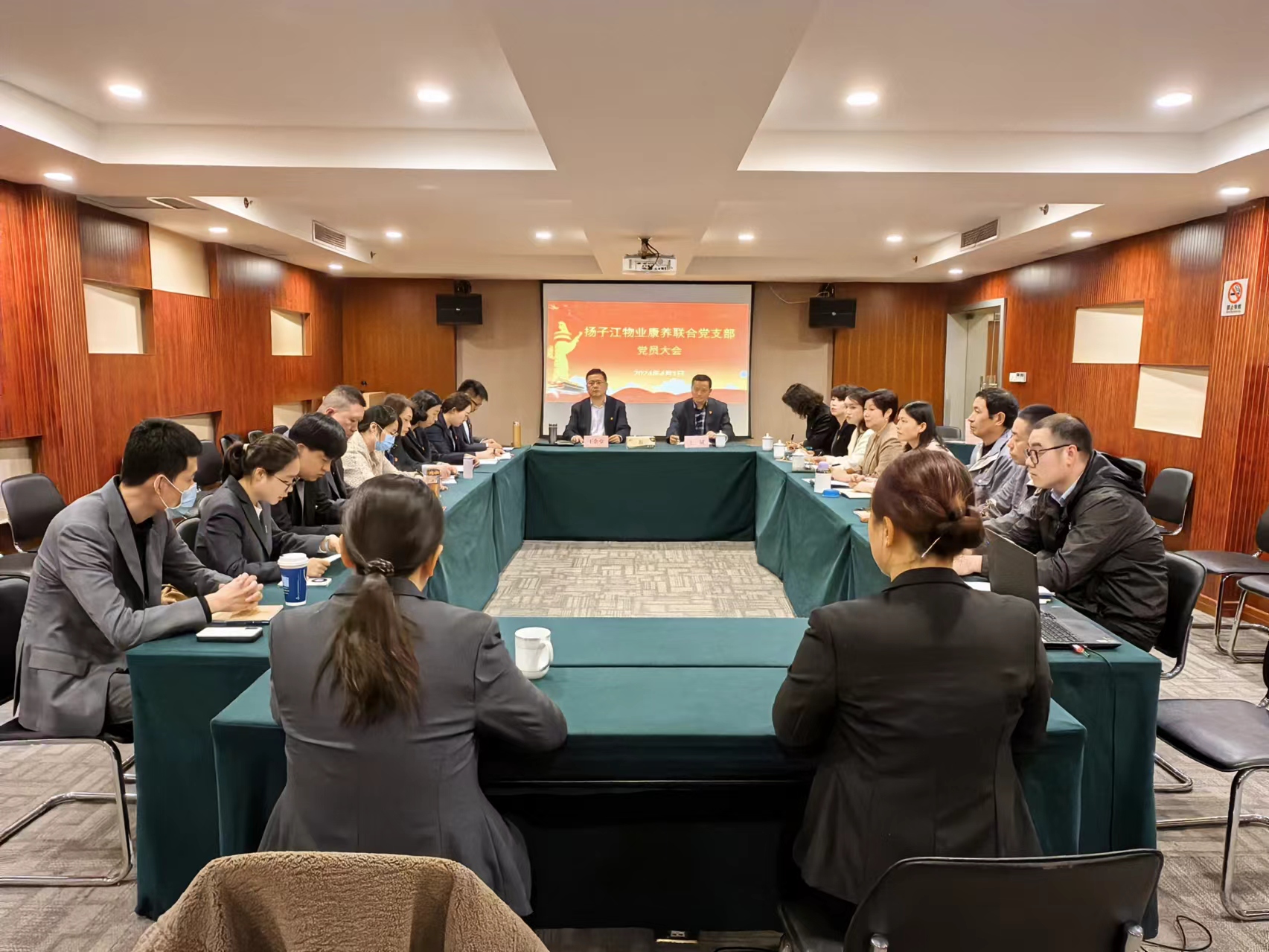 1712136423854332.jpg 644c7ba68da9e49444ce96fc2fb23f9.jpg