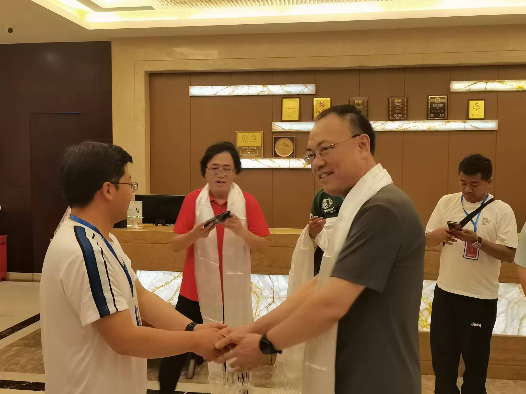 1722238240178385.jpg ef044e483e2fdd79771a4cd70e05cf0.jpg