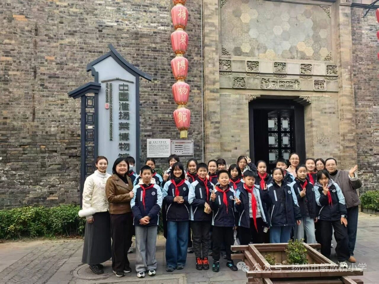 1765866403947844.jpg 455621063746ba0fc6d3d495c479bfc.jpg